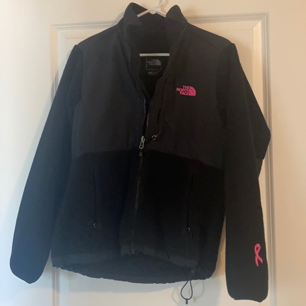 Women’s NorthFace Denali jacket - breast cancer edition